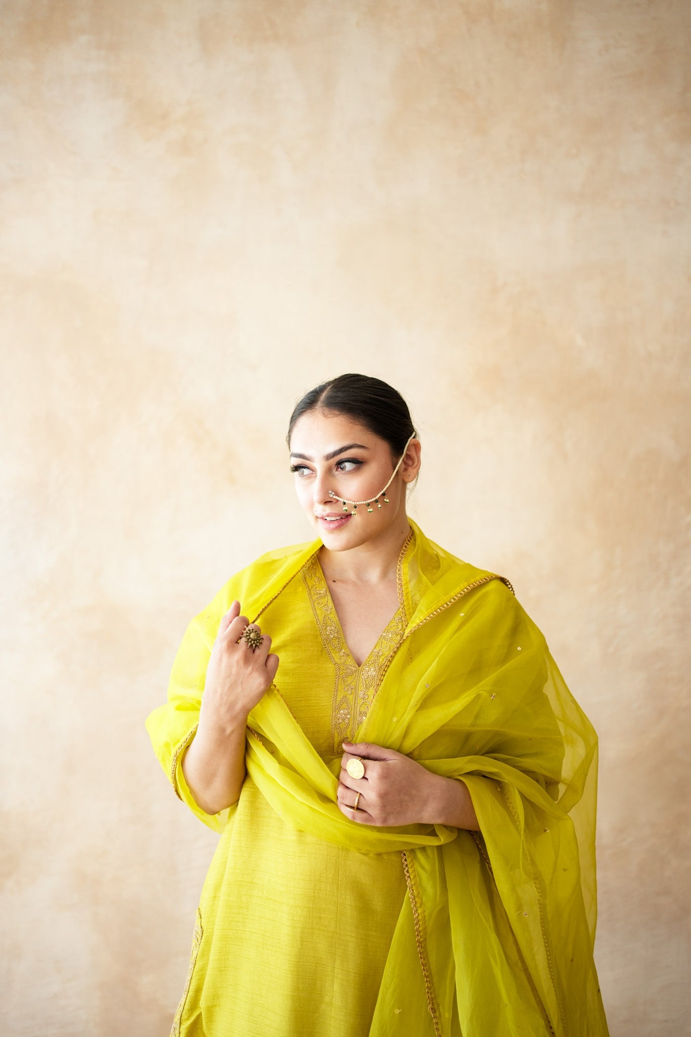 Hema Yellow Straight Set