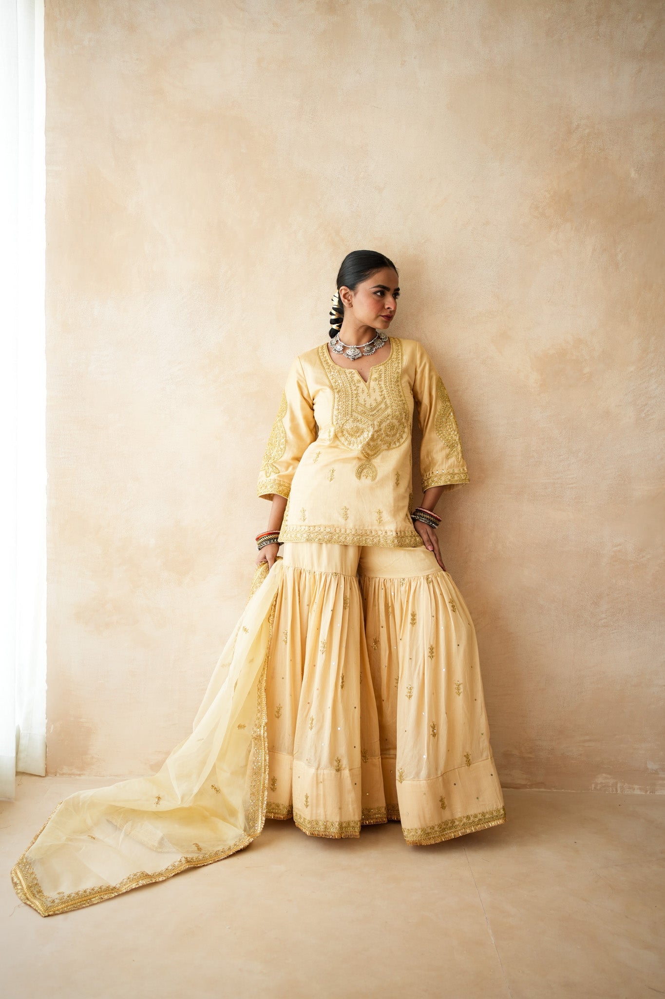 Omaira Golden Sharara