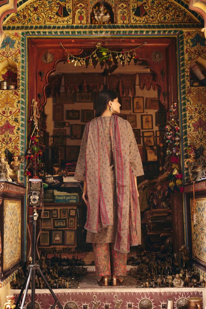 Nigaar Grey Straight Set