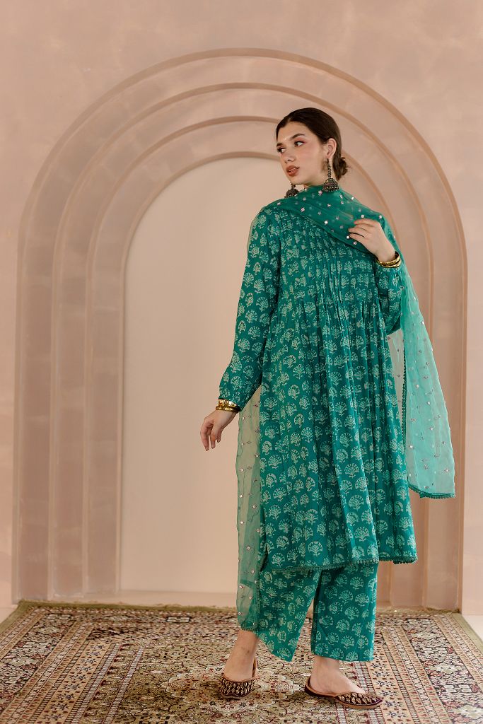 Shriya Green Kurta Set