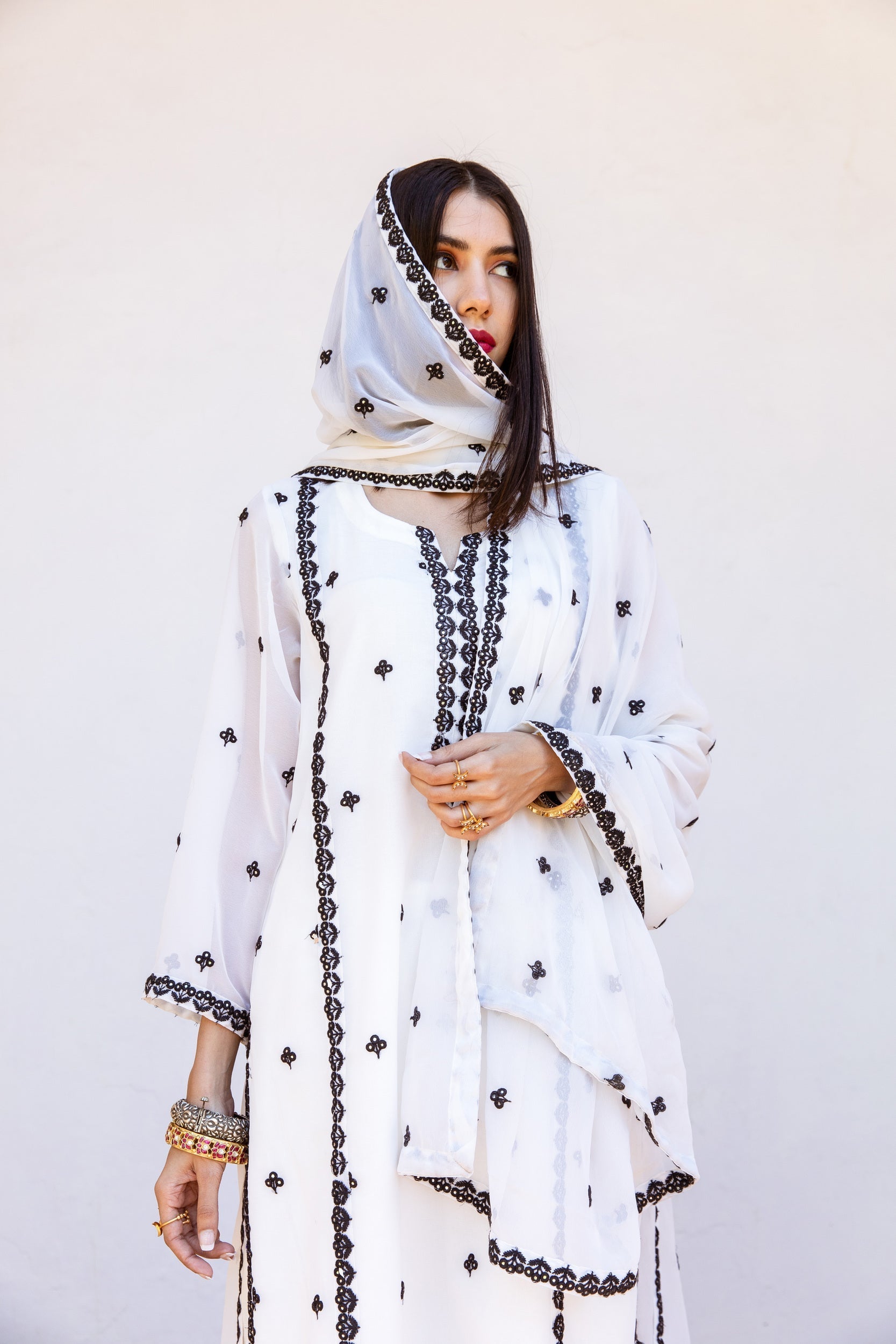 Jhalak White Set Gulabo Jaipur