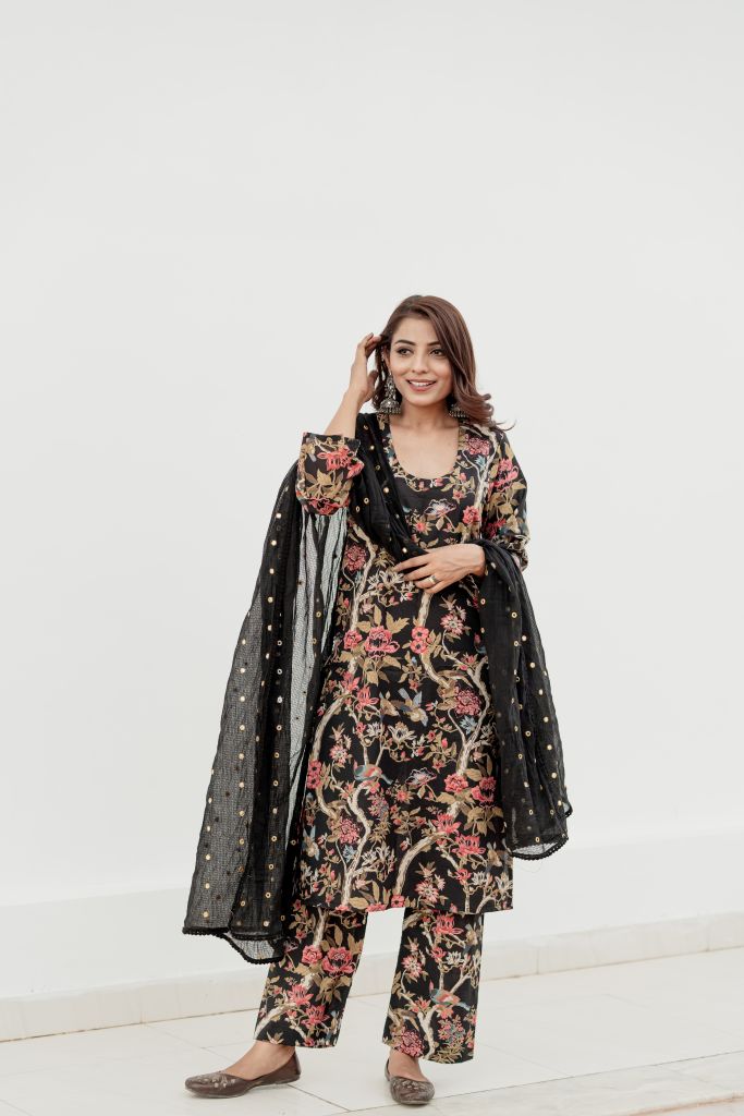 Hania Black Straigth Set