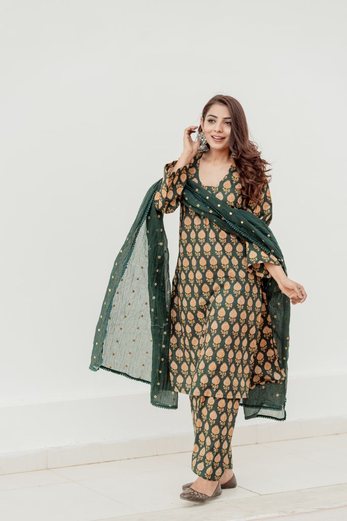 Hania Green Straight Set