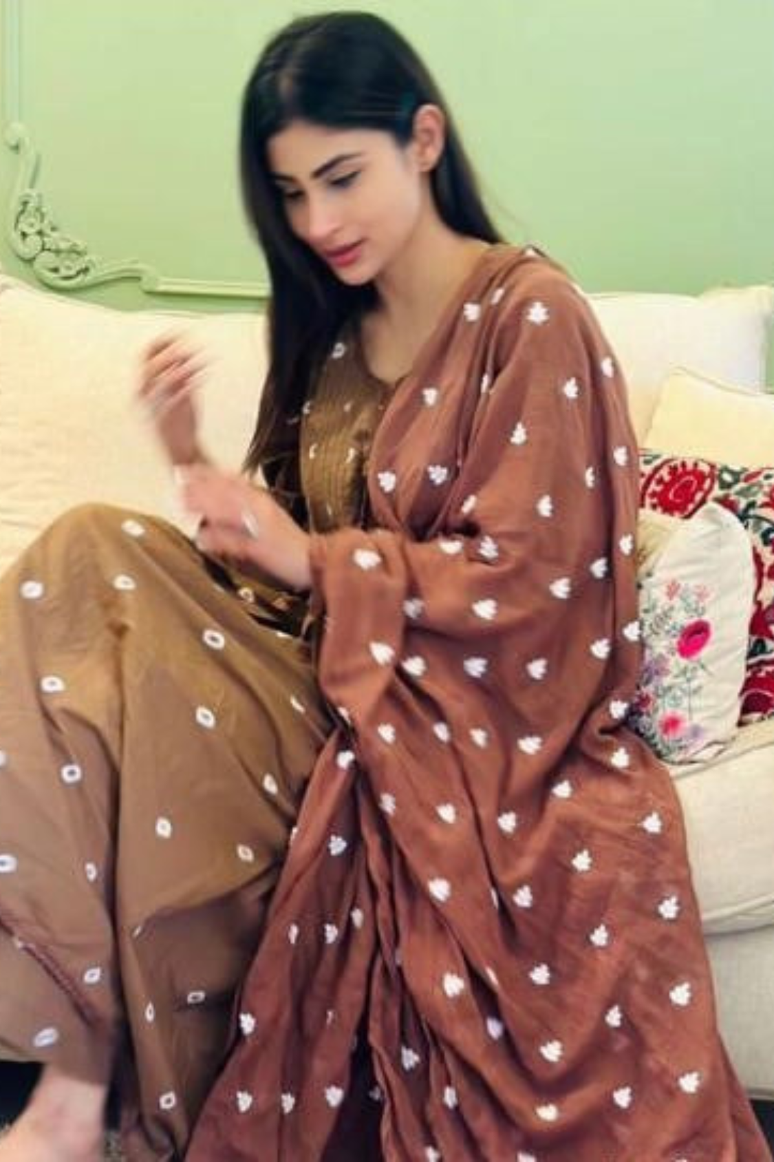 Tie Die Bhandani Cotton Ada Brown Mudal Kurta Set With Doriya Dupatta