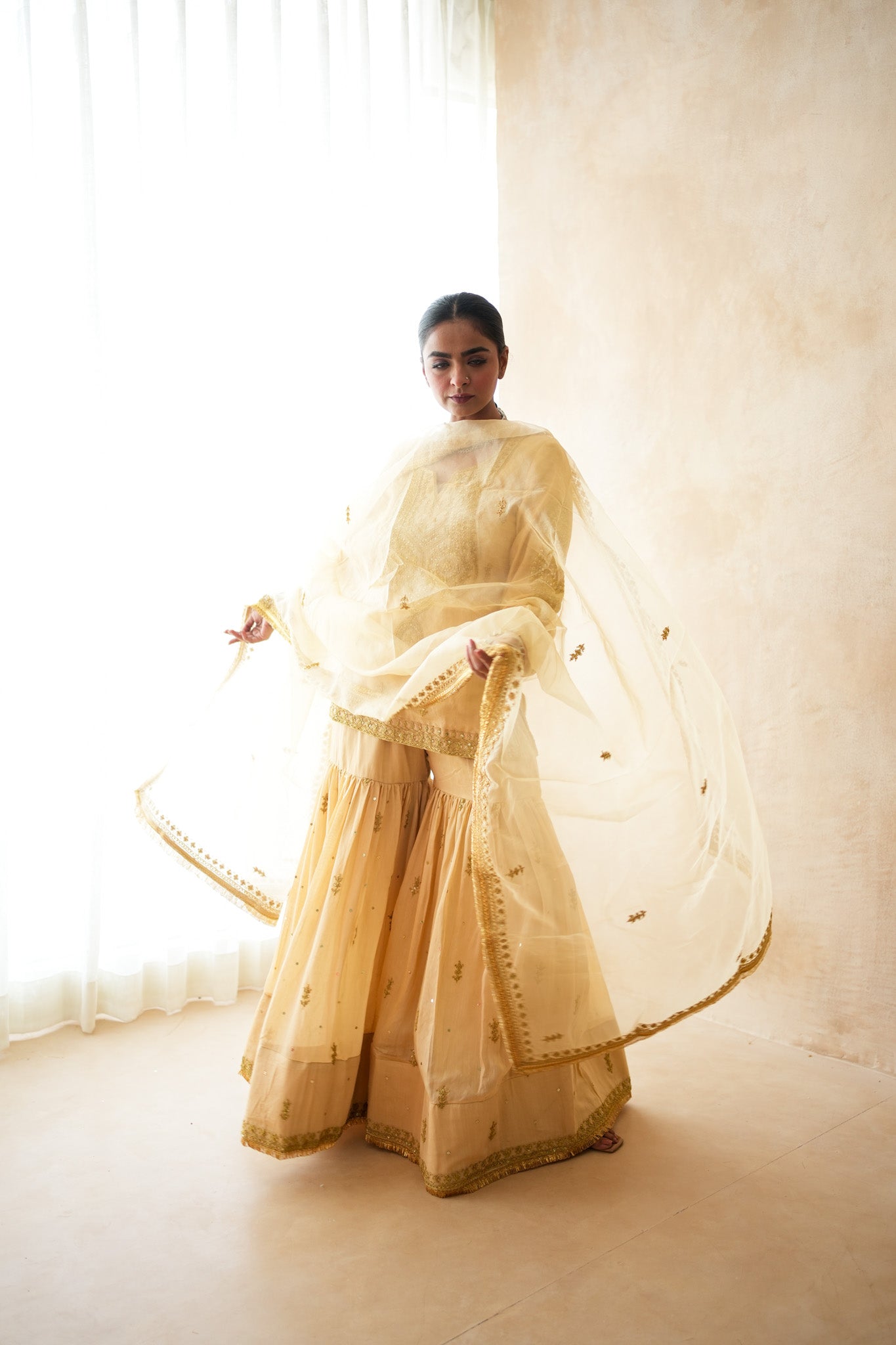 Omaira  Golden Sharara