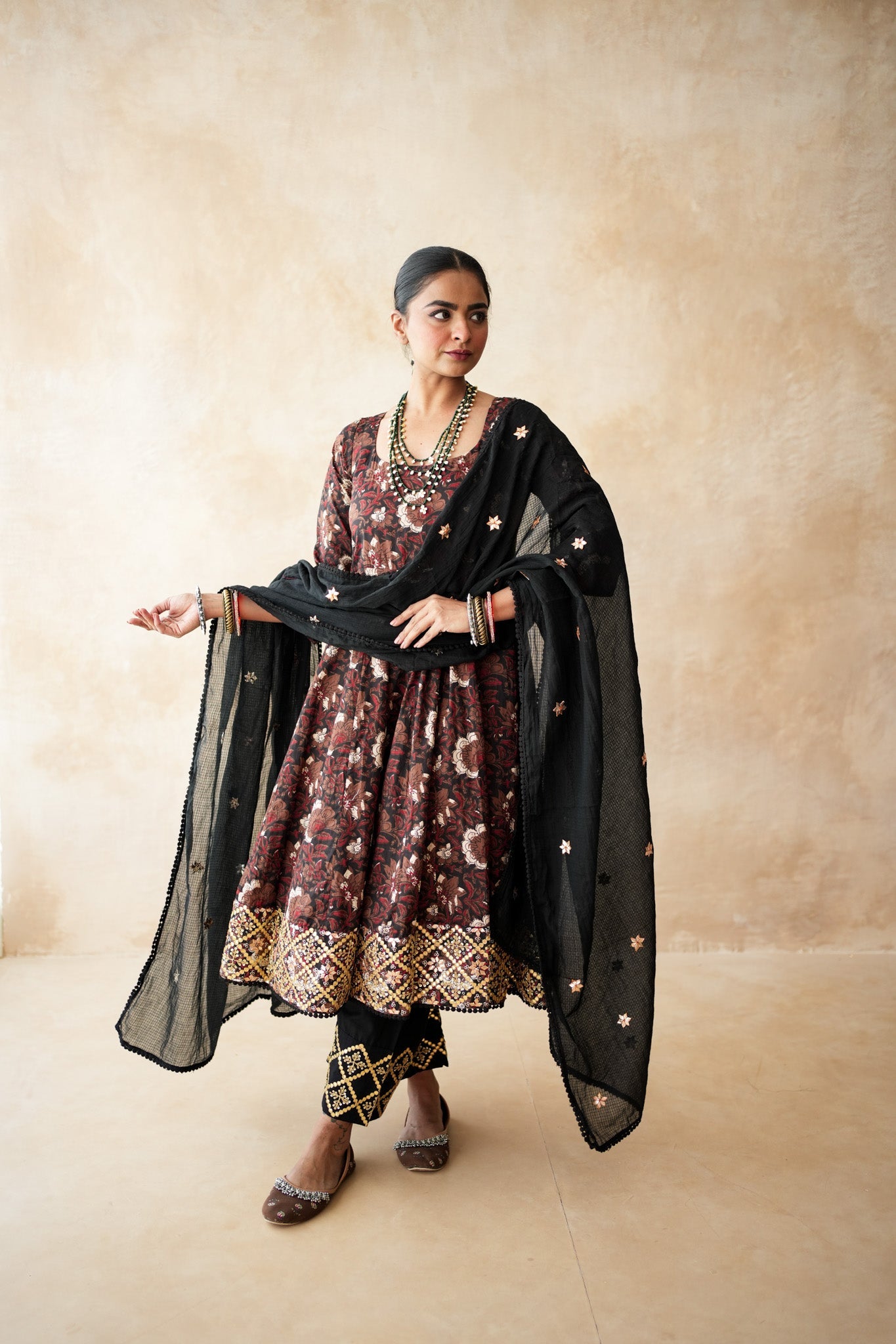 Aisha Black Anarkali