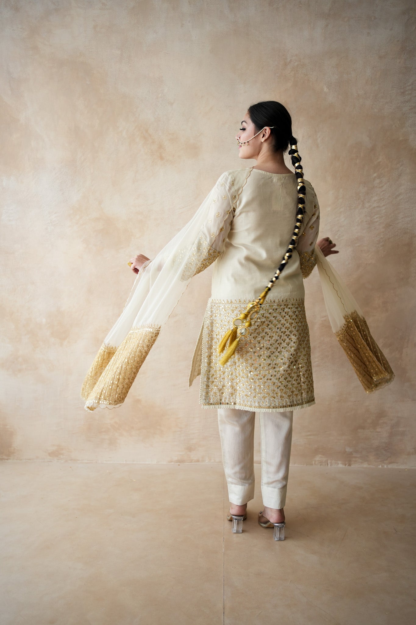 Luna White Straight Set