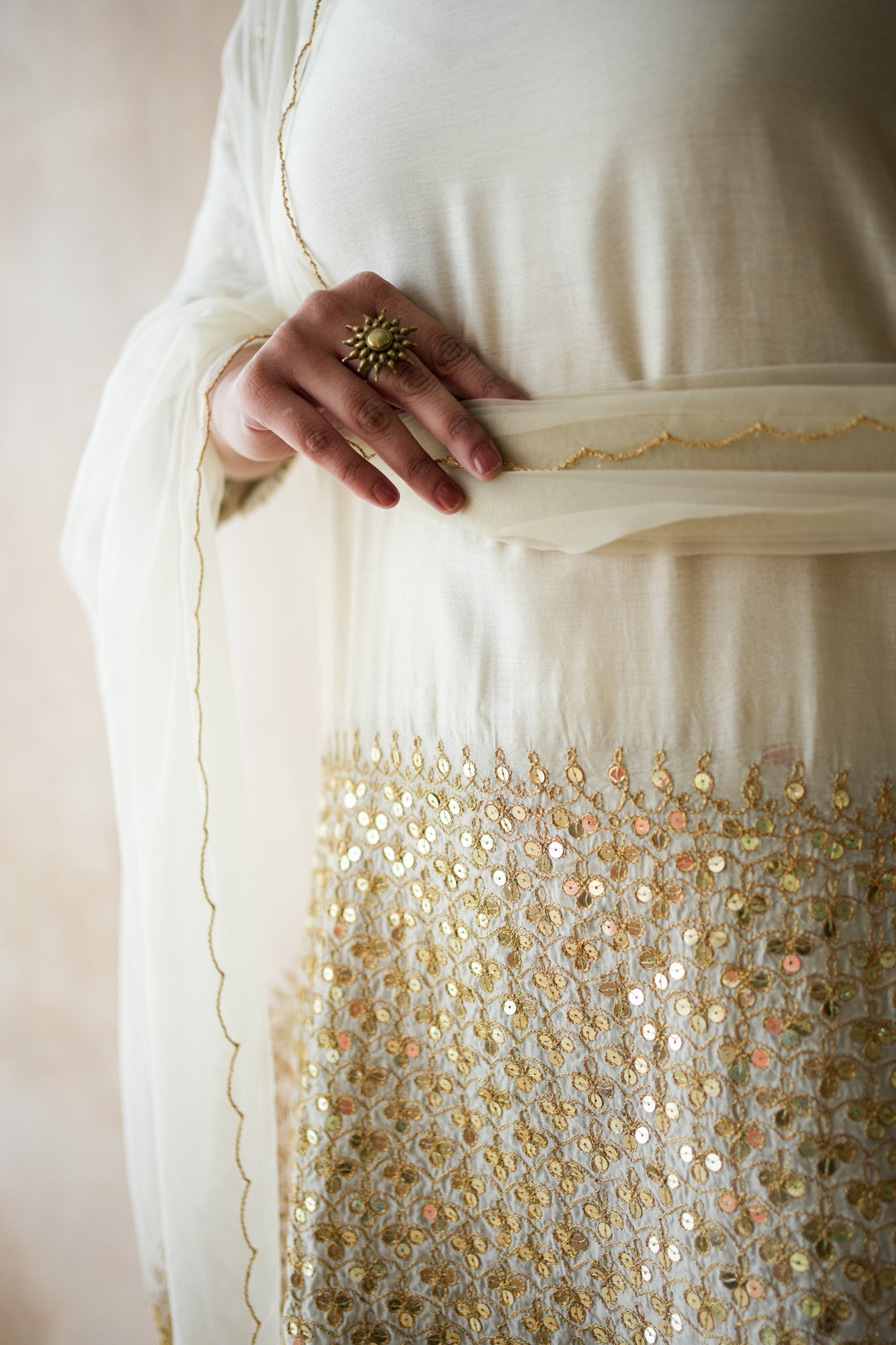 Luna White Straight Set