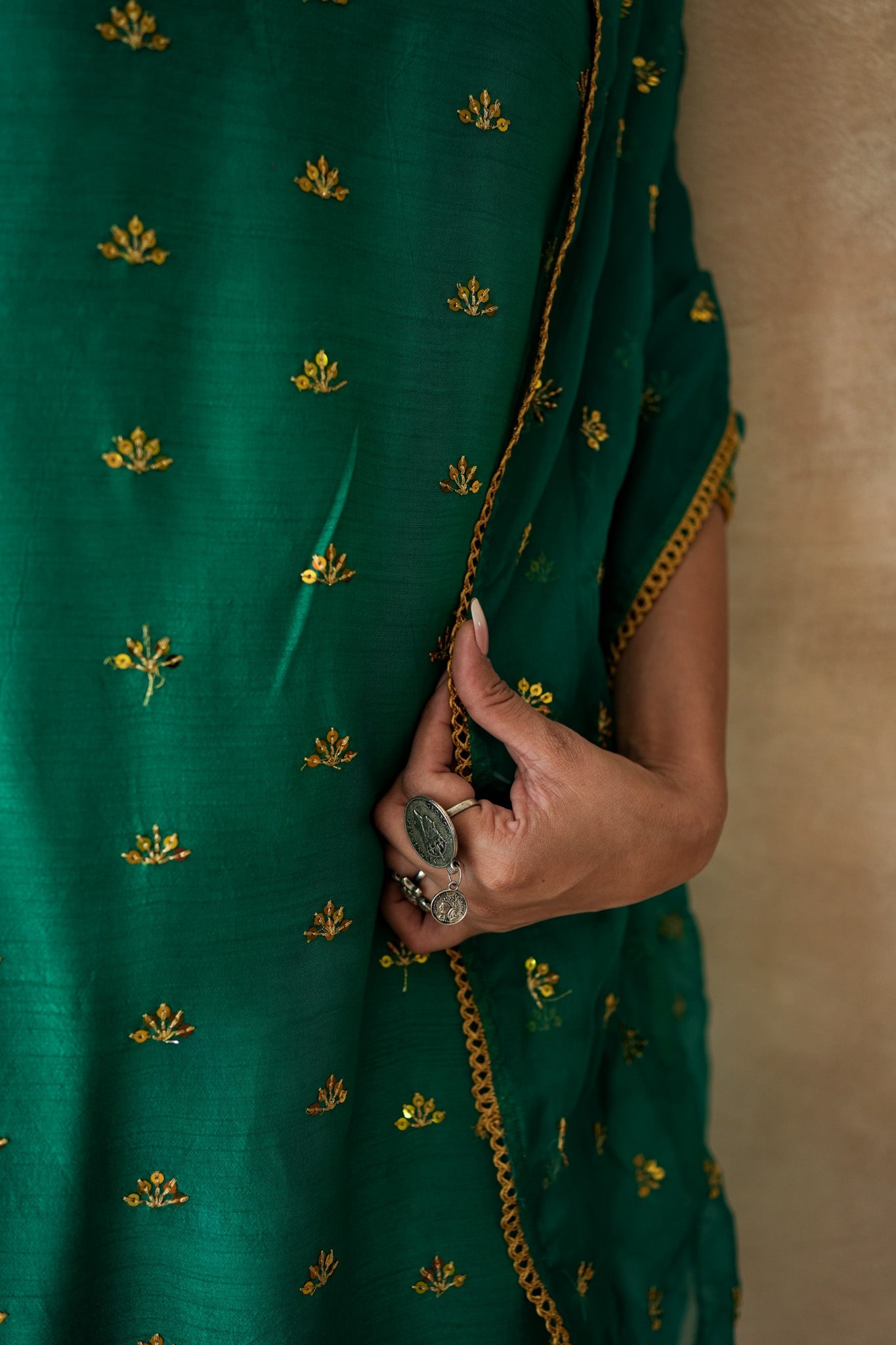 Meera Green Straight Set