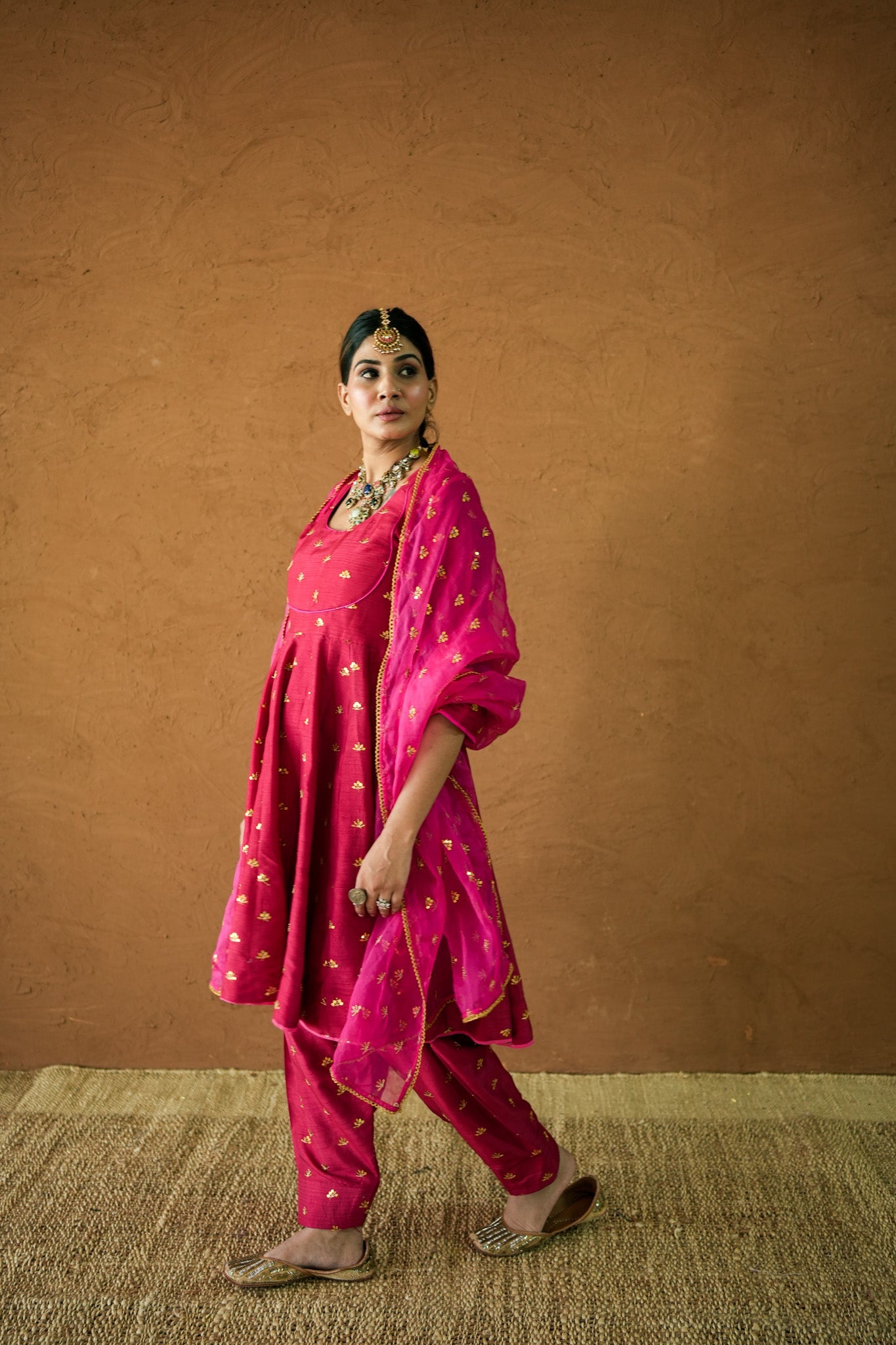 Riza Red Anarkali Set