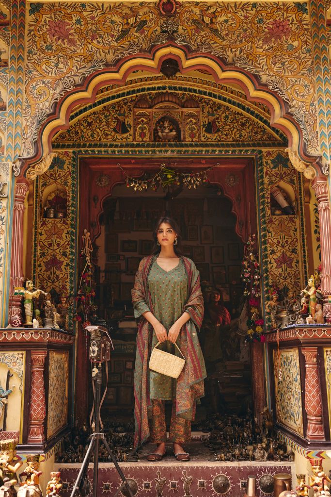 Nigaar Green Straight Set