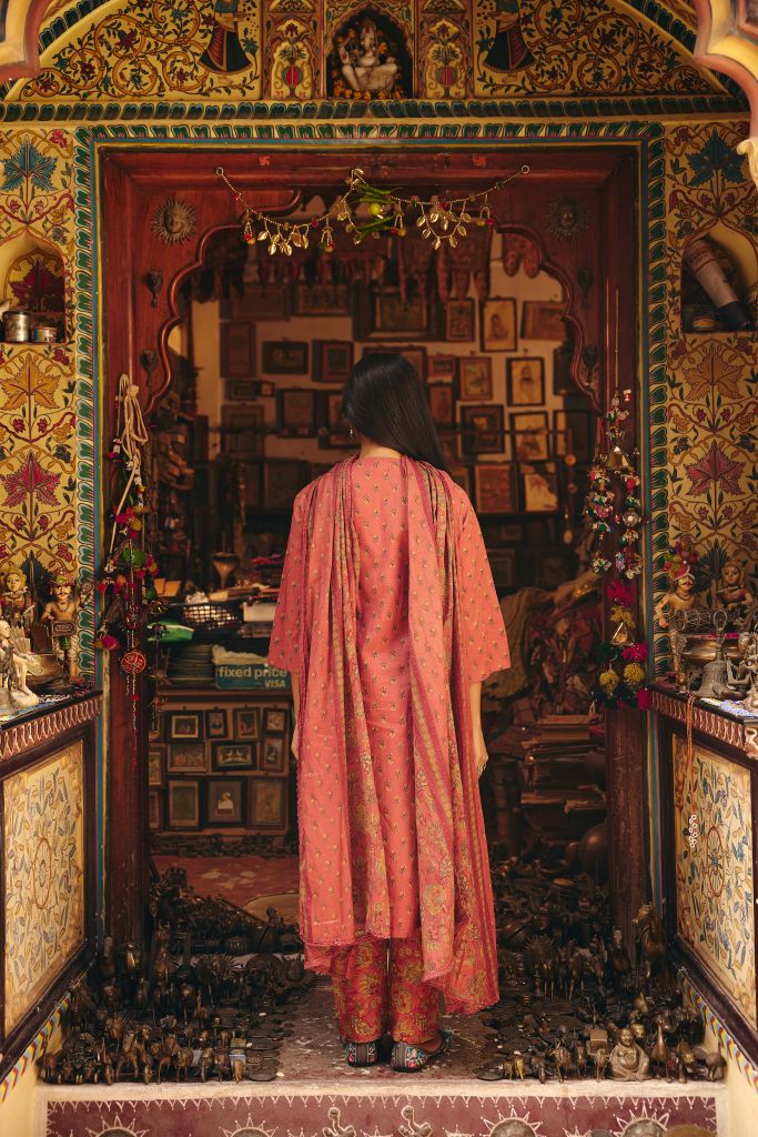 Nigaar Pastel Peach Straight Set