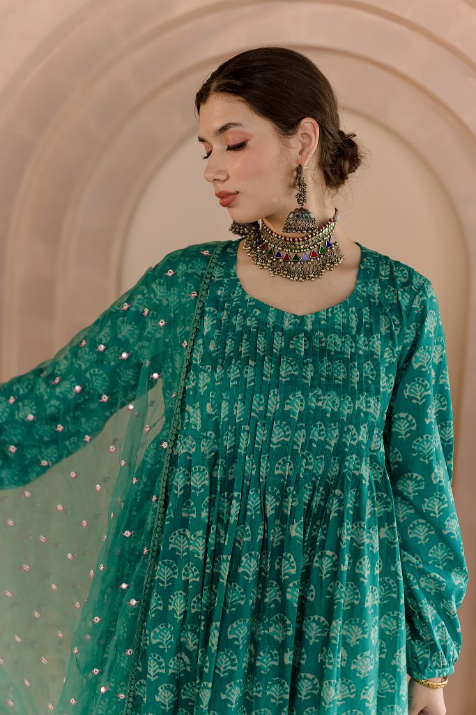 Shriya Green Kurta Set