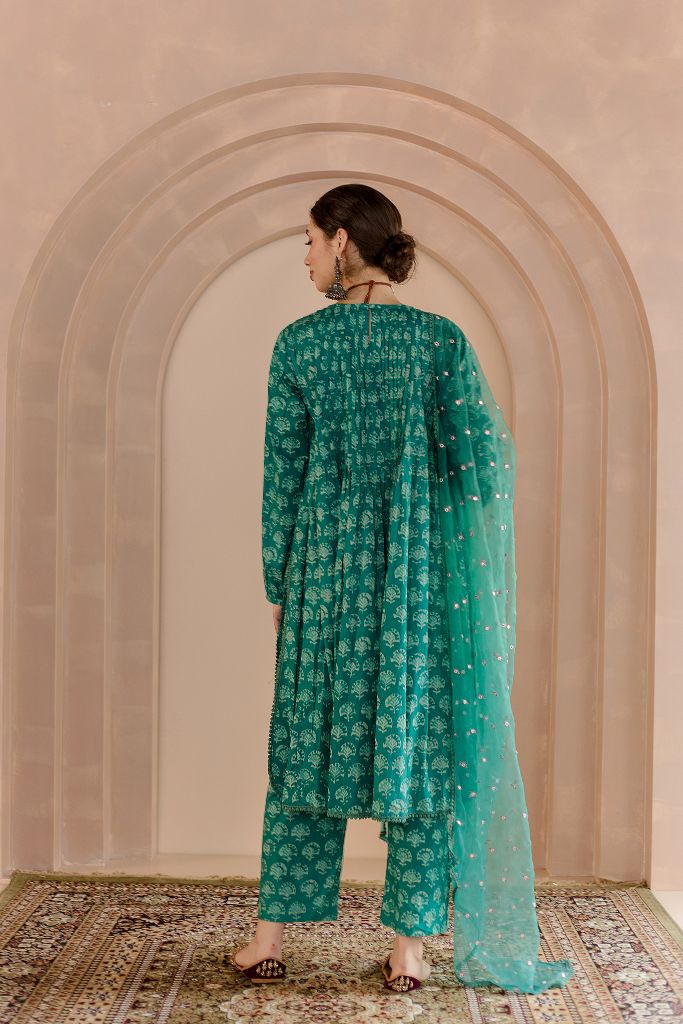 Shriya Green Kurta Set