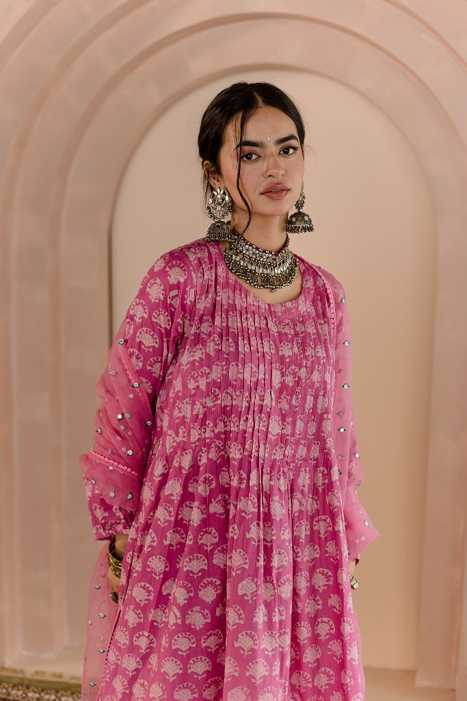 Shriya Pink Kurta Set
