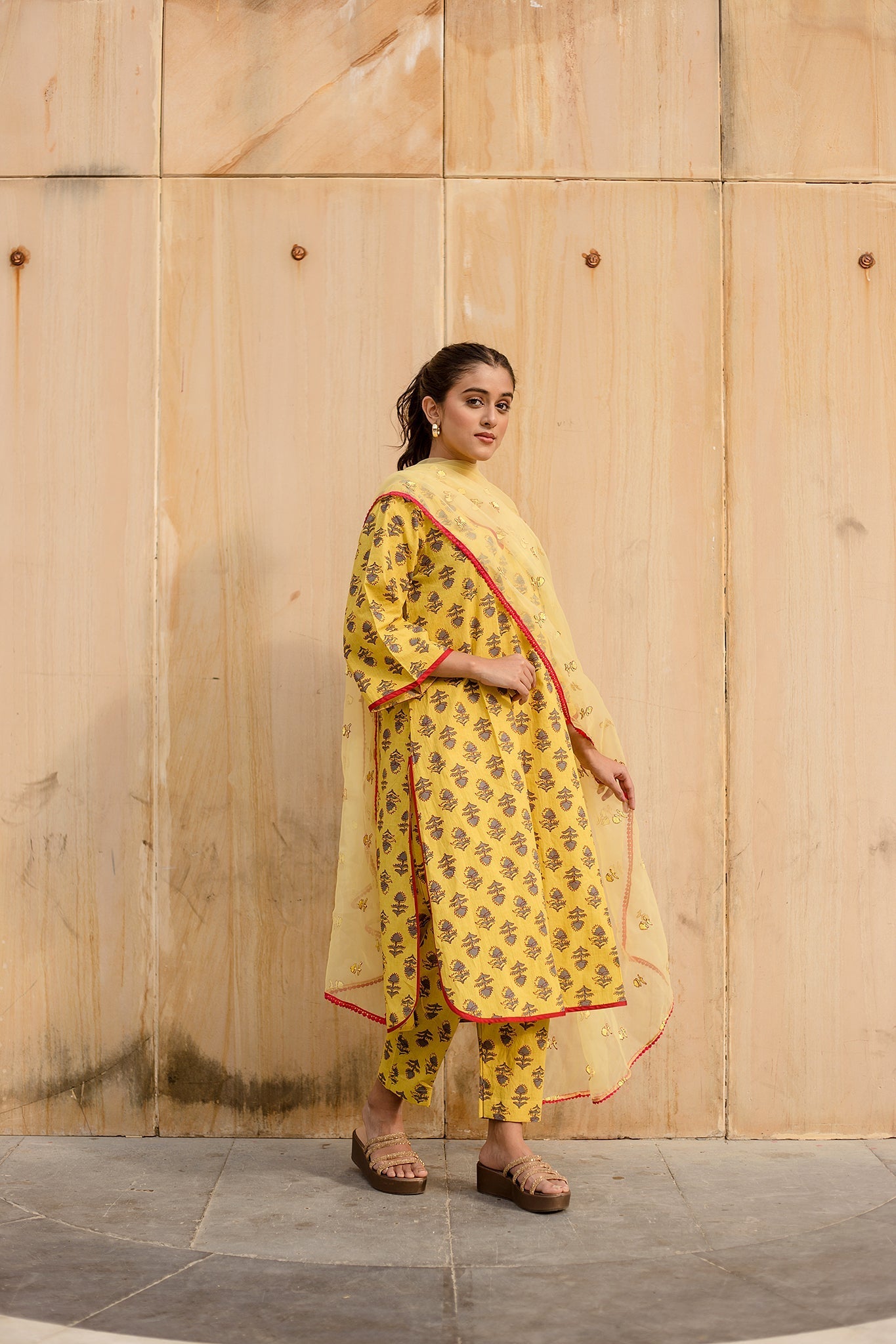 Noya Yellow Straight Set