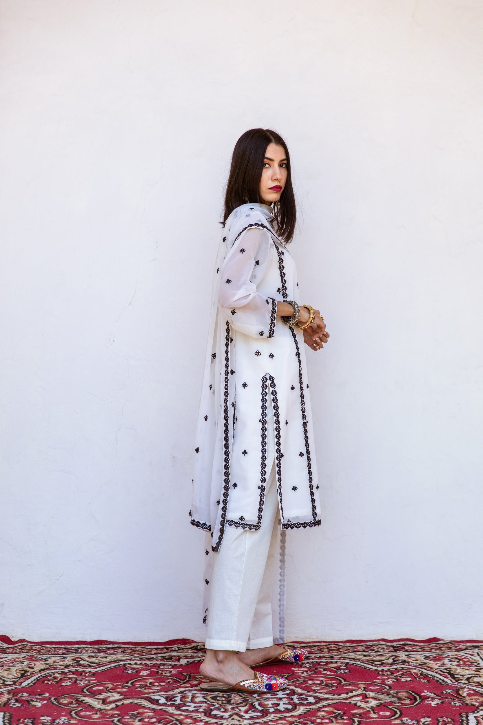 Jhalak White Set Gulabo Jaipur