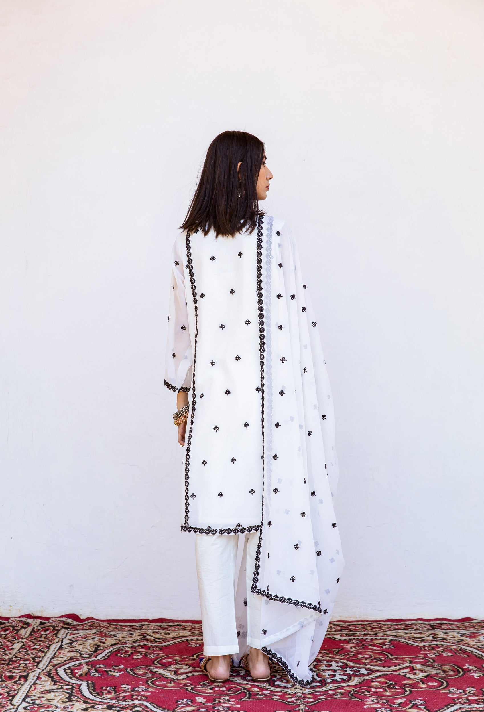 Jhalak White Set Gulabo Jaipur