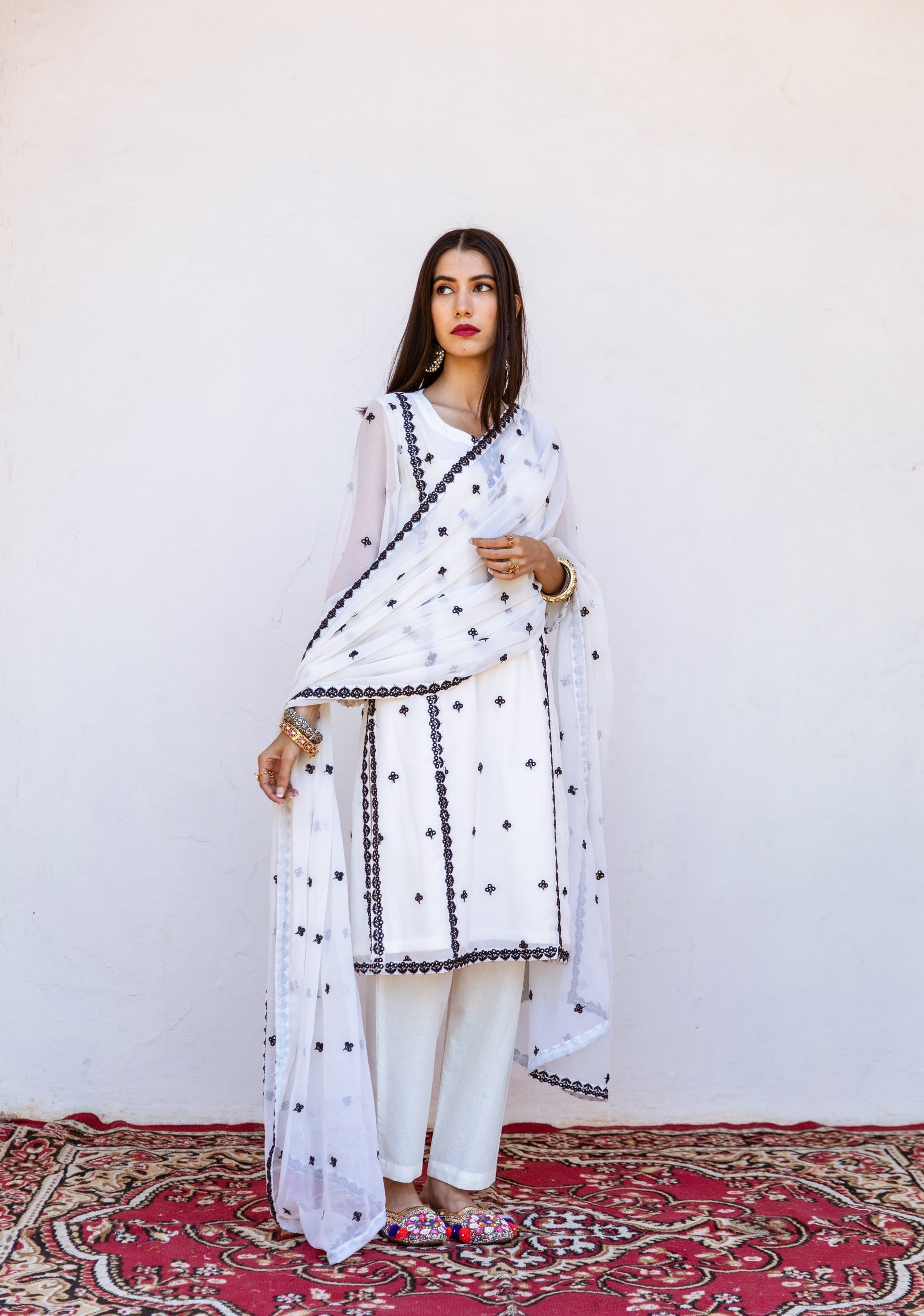 Jhalak White Set Gulabo Jaipur