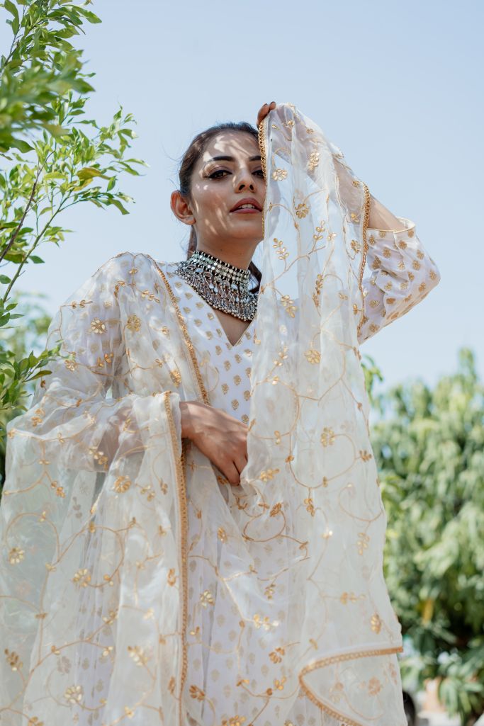 Zuri White Anarkali Set
