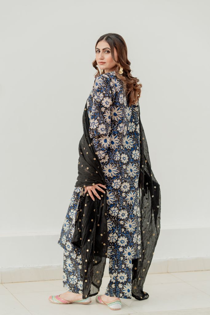 Hania Indigo Black Straight Set